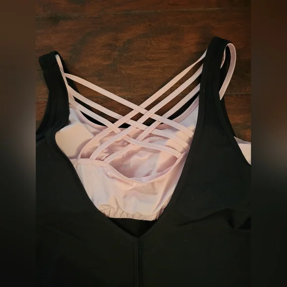 Pro Player black athletic top, built-in criss-cross back sports bra, Size Large - Picture 8 of 9